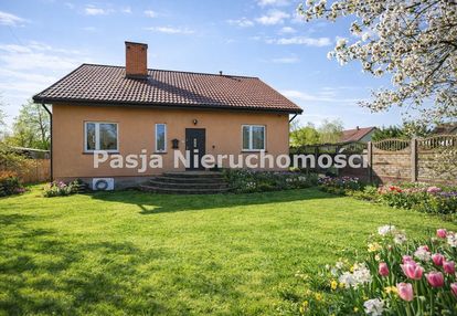 Radzanowo - nieruchomość z domem jednorodzinnym