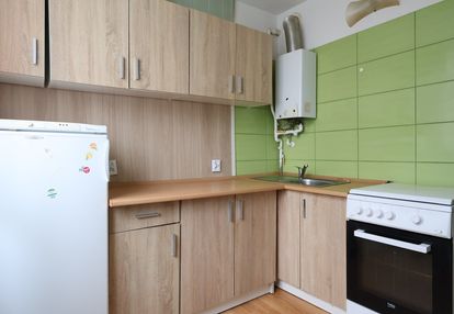 2 pokoje i niski blok i parter