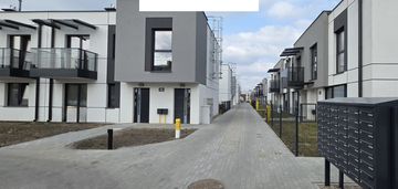 Mieszkania blisko centrum, zabudowa szeregowa