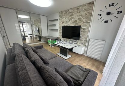 Komfortowe trzy pokoje, balkon, garaż