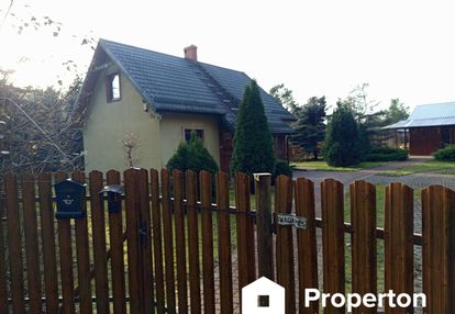 Dom w otoczeniu lasów/ działka 32 arów