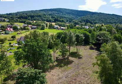 Budowlana nad rzeką i w otoczeniu drzew!