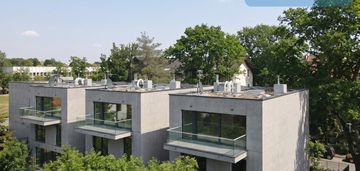 Panoramiczny widok na las wolski- kameralnie-89m²