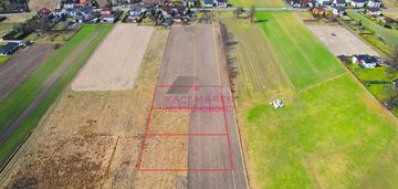 Trzy działki - w spokojnej okolicy