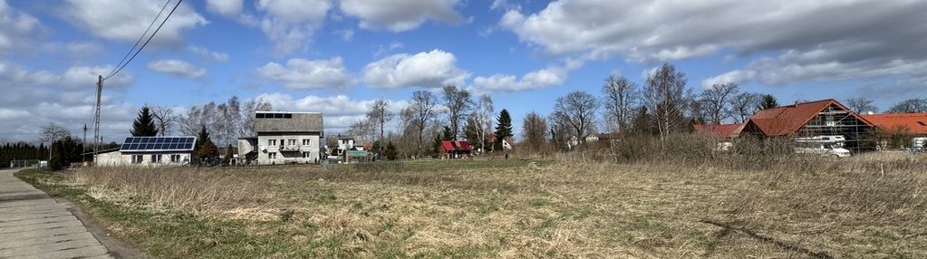 Działka budowlana i drewnica i 5 km od morza