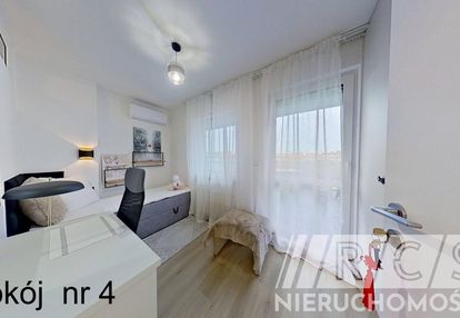 „pokój z balkonem i klimatyzacją w nowym mieszkani