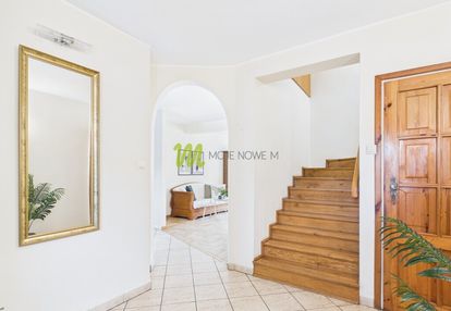 Dom szeregowiec, fotowoltaika, rolety zewnętrzne