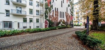 Extra urządzone mieszkanie balkon zieleń centrum