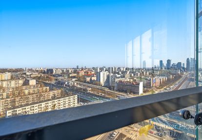 Apartament z widokiem na centrum warszawy