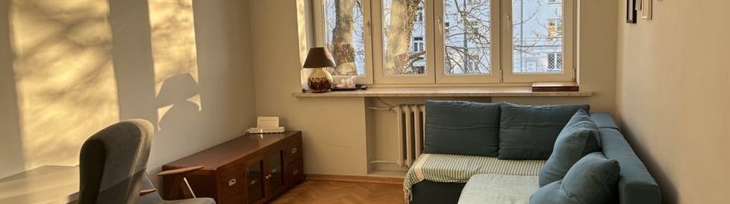 Trzypokojowe mieszkanie w kamienicy na żoliborzu