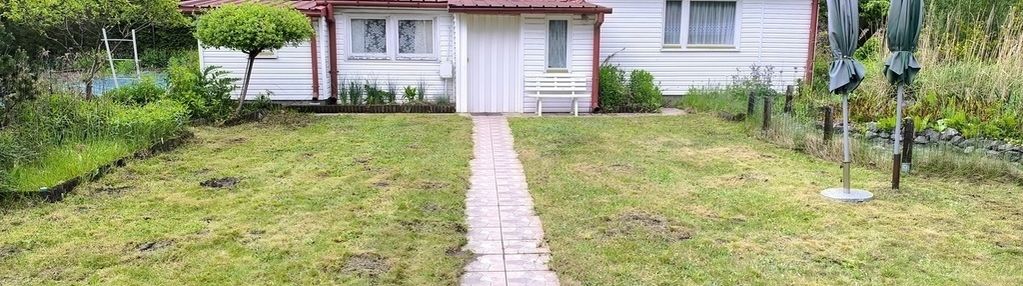 Cicha kształtna działka w otulinie lasu koło rzeki