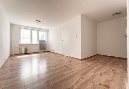 2 pokoje/po generalnym remoncie/winda