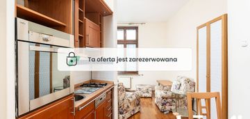 Dwupokojowe na cichej uliczce starego miasta