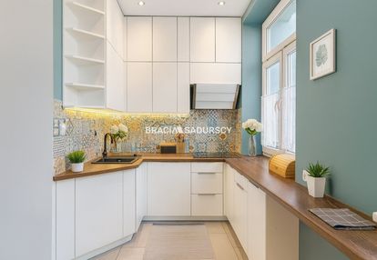 3 pokoje, odrębna kuchnia, prądnik czerwony