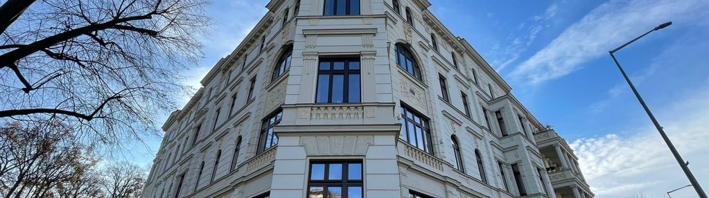 Komfortowa kawalerka z windą w zielonej etiudzie!