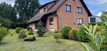 Atrakcyjny dom w pięknej lokalizacji