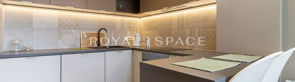 Apartament w kamienicy z balkonem przy plantach!