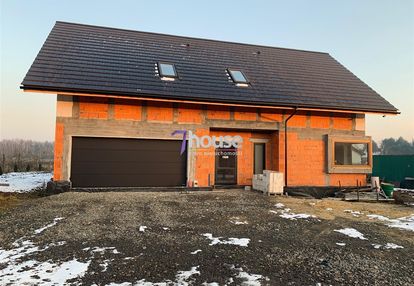 Tylko u nas urokliwy dom w cichej okolicy 200m2!