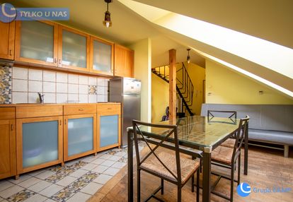 Prądnik czerwony, 65 m², 4 pokoje, dwupoziomowe