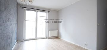 Strzałowa - dwa pokoje - ogromny balkon