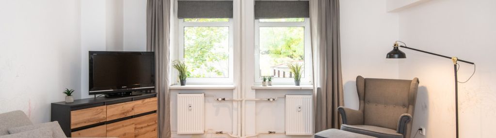 Za bramką, 3 pokoje, balkon na park chopina!