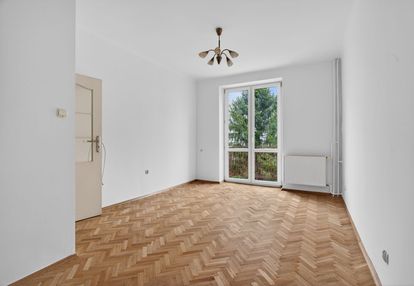 Ochota | pokój z osobną kuchnią | bardzo ciche