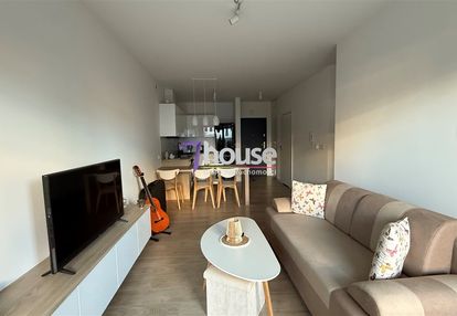 Nowoczesny apartamentowiec,apartament z ogródkiem!