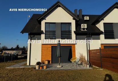 Bliźniak z zaadoptowanym poddaszem;