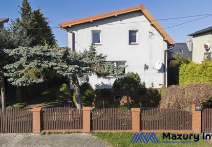 Leśny dwór – dom z potencjałem w spokojnej okolicy