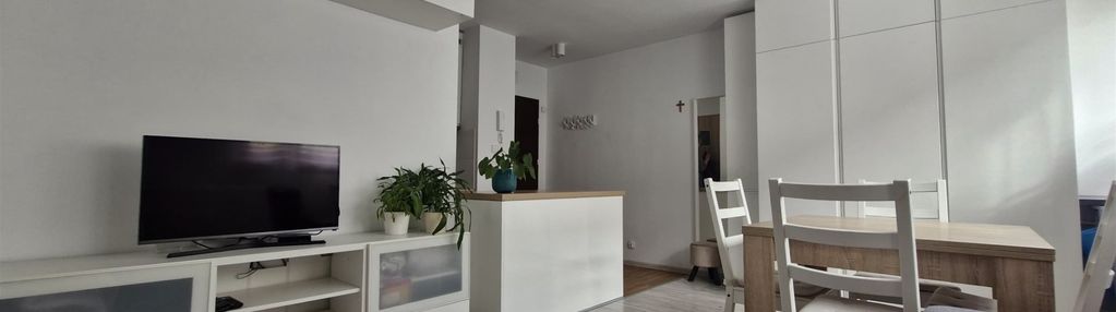 Komfortowa kawalerka blisko centrum w świdnicy.