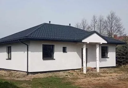 Nowy dom parterowy w Kamienicy Polskiej