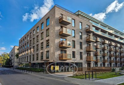 Czysta 4/1 najem/kawalerka/opcja m. postojowego