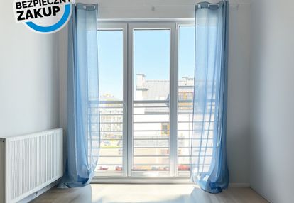 2 poziomowe z miejscem w hali garażowej