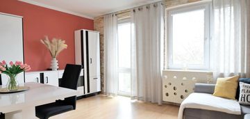 2 pokoje-osobna kuchnia-blok po termoizolacji