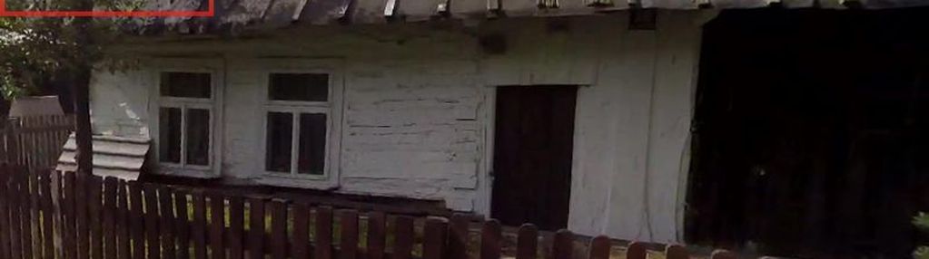 Działka z drewnianym domem blisko jeziora