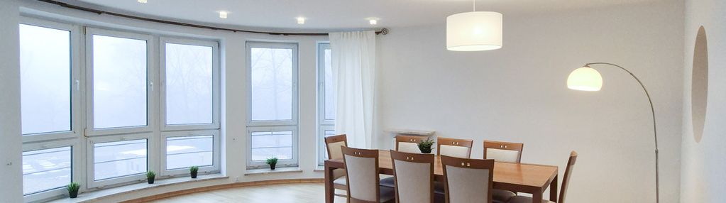 Blisko park, 2 miejsca postojowe , 4 pokoje !!!