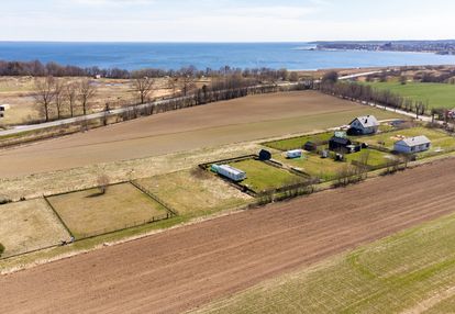 Działka o powierzchni 1 056 m²