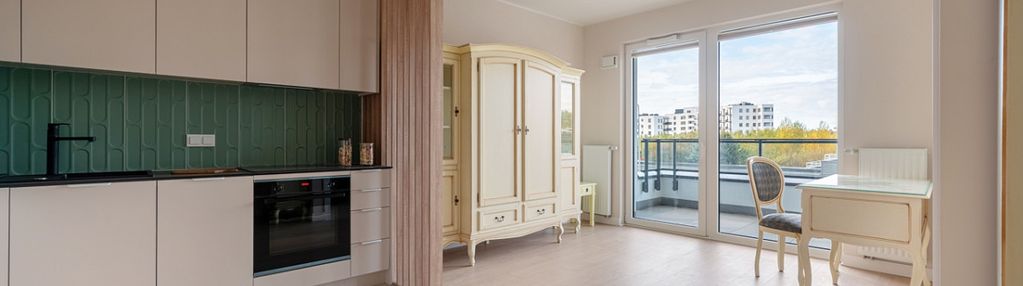 Stacja aleje jerozolimskie | pierwszy najemca