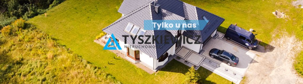 Przepiękny dom tuż przy lesie.