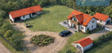 Dom  151 m2. 4 pok.,  dz. 3000 m2, dwa bud. gosp.