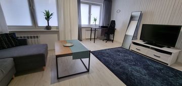 Duża kawalerka do wynajęcia- wirek, parter, balkon