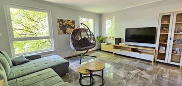Apartament: 3 pokoje, 2 balkony, 2 m.garażowe
