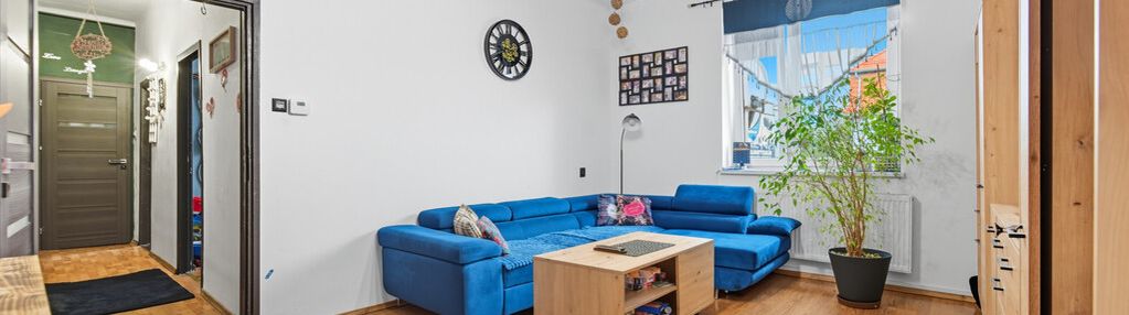 Przestronne dwu pokojowe mieszkanie.