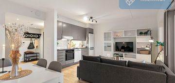 Przestrzenne 4-pokojowe z dużym balkonem