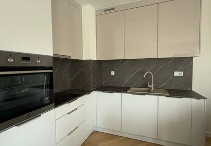 Komfortowe 2 pok. mieszkanie, balkon, garaż