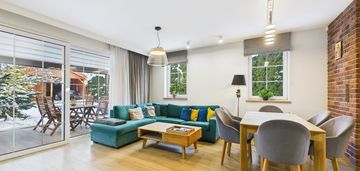 Skrajna szeregówka - przestrzeń, spokój i komfort