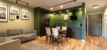 2-pok. 46m2, ul. wielicka, balkon, parking