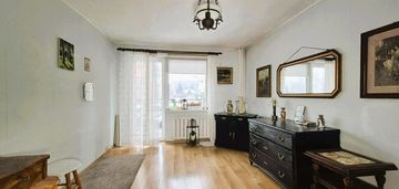 Ciepłe i jasne  z dużym balkonem - ul.bukietowa