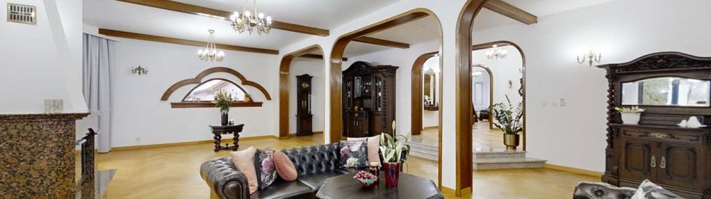 Dom parterowy z pompą ciepła i duża działką