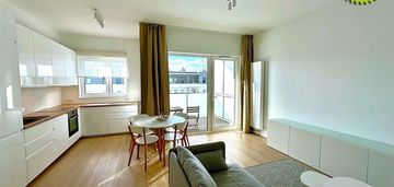 Nowoczesne komfortowe 2 pok winda piwnica parking